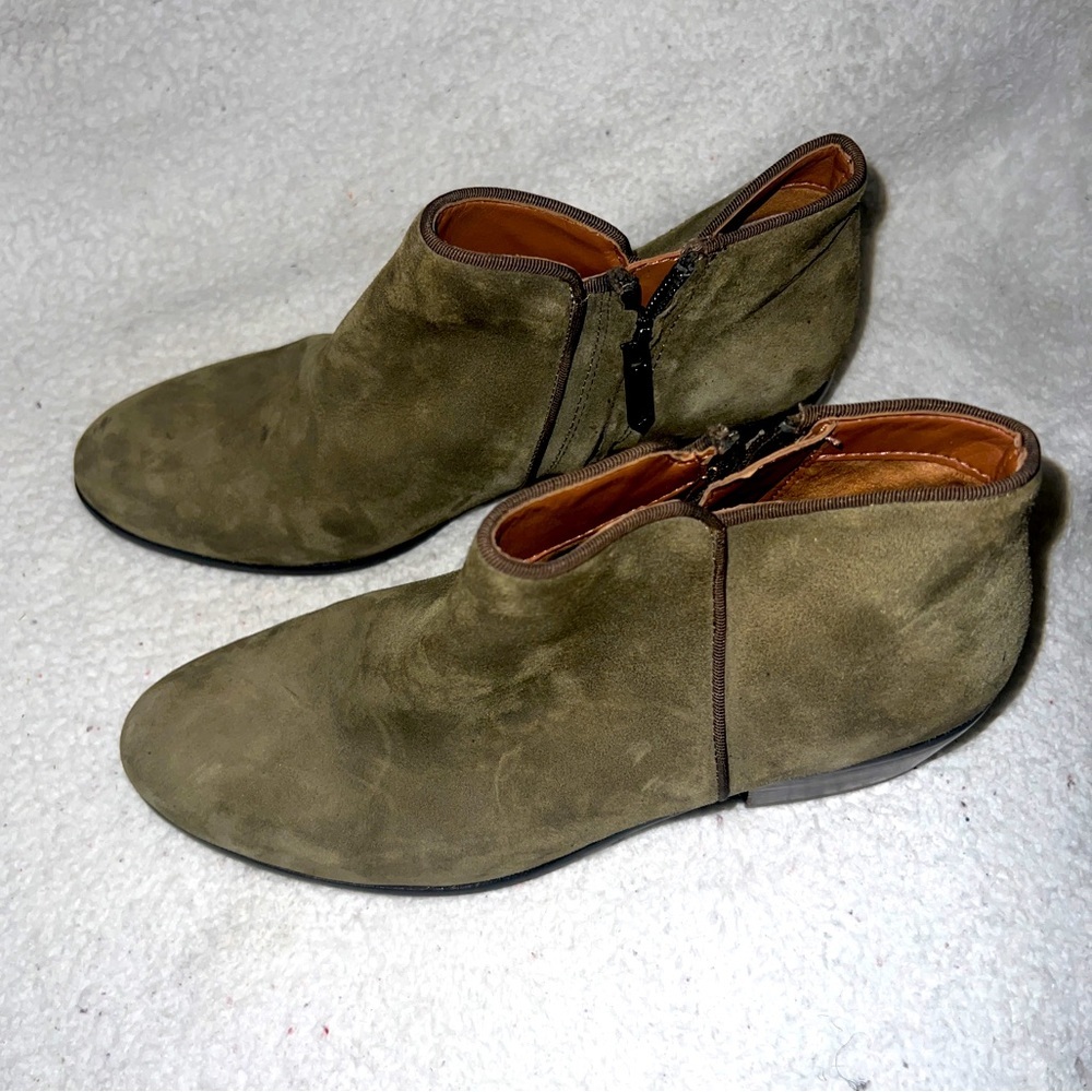 Sam Edelman Women’s Petty Suede Ankle Booties | Taupe Green |